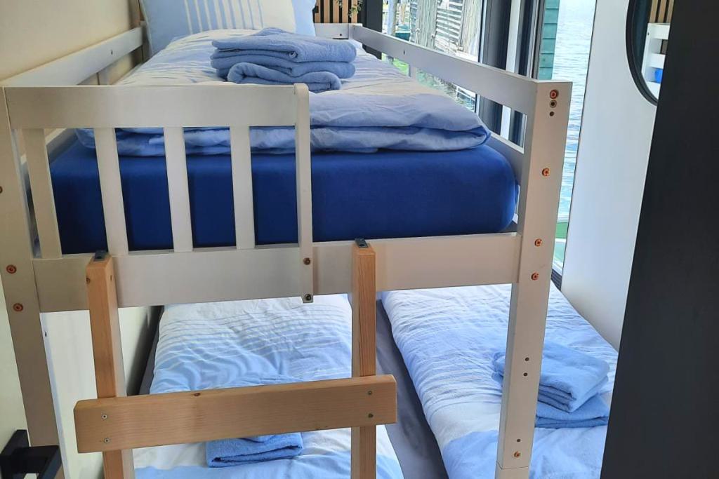 Adventure-06-Schlafzimmer 02