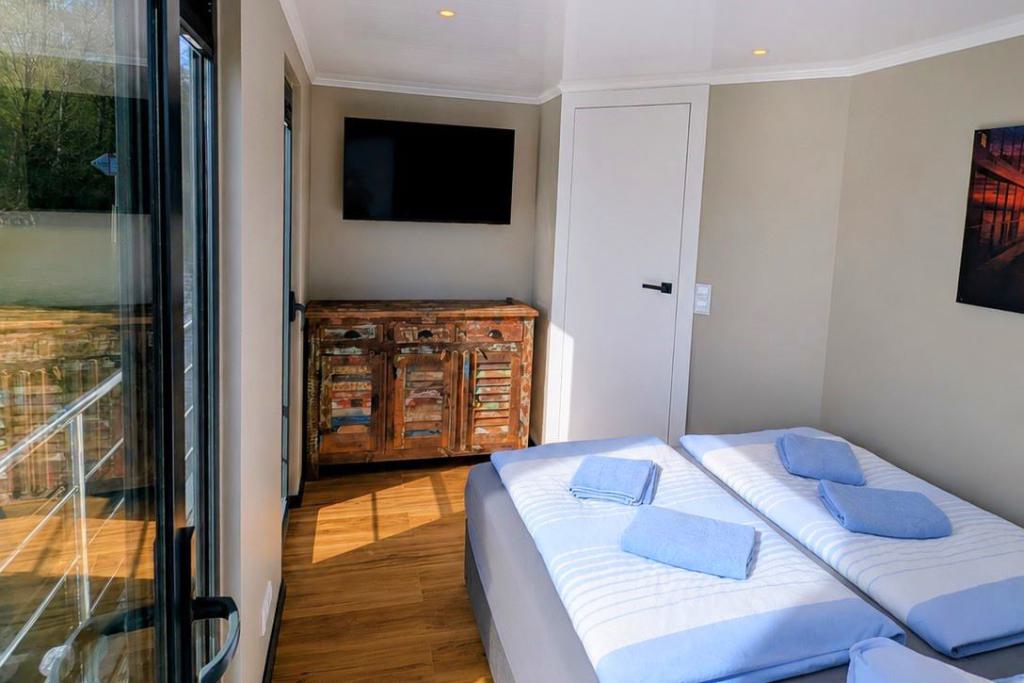 Sunny-05-Schlafzimmer 01
